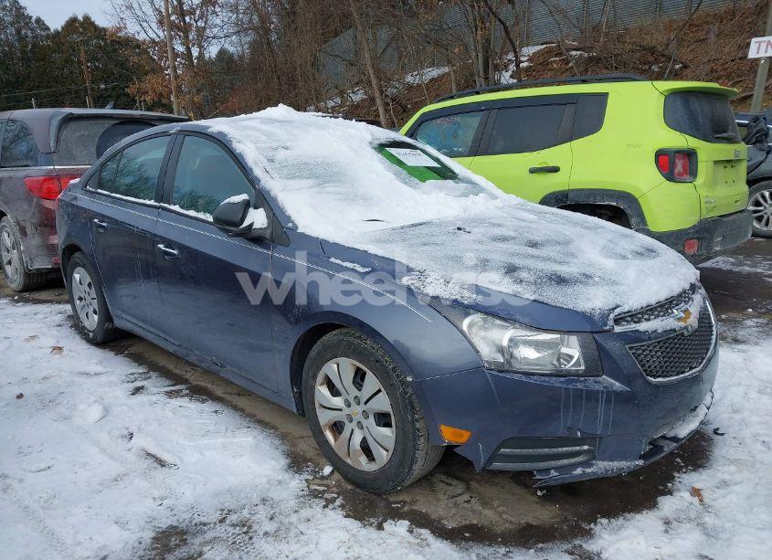 2014 Chevrolet Cruze LS MANUAL (VIN 1G1PB5SG7E7142059) main photo