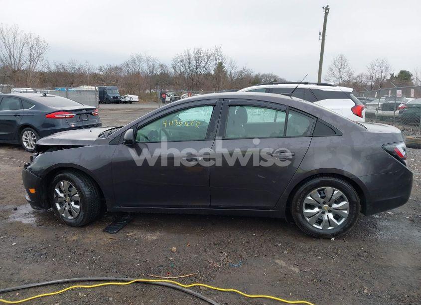 Photo 14 of 2014 Chevrolet Cruze LS MANUAL (VIN 1G1PB5SG8E7213110)
