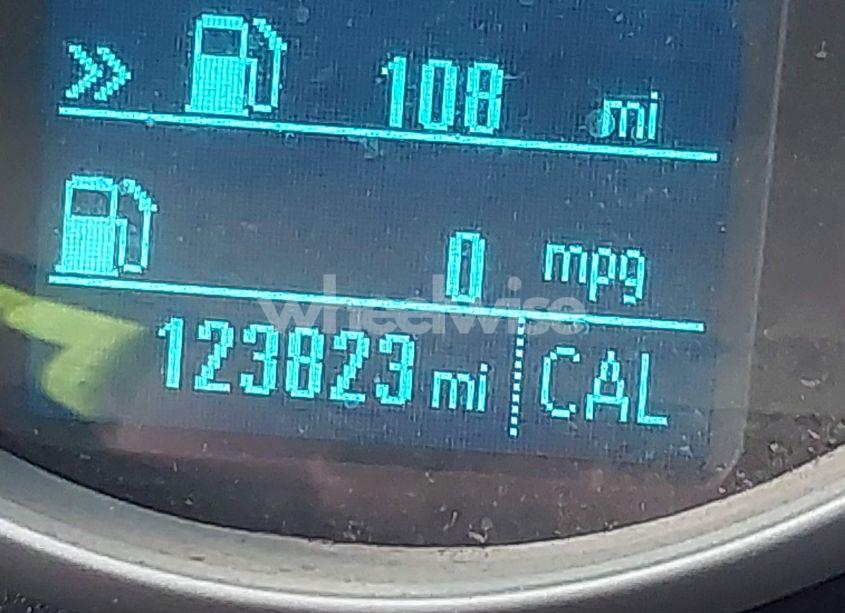 Photo 15 of 2014 Chevrolet Cruze LS MANUAL (VIN 1G1PB5SG8E7213110)