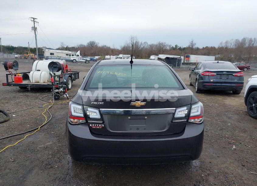 Photo 16 of 2014 Chevrolet Cruze LS MANUAL (VIN 1G1PB5SG8E7213110)