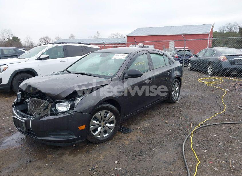 Photo 2 of 2014 Chevrolet Cruze LS MANUAL (VIN 1G1PB5SG8E7213110)