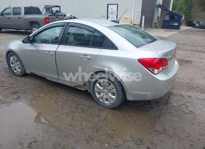 Photo 3 of 2015 Chevrolet Cruze LS MANUAL (VIN 1G1PB5SG8F7288813)