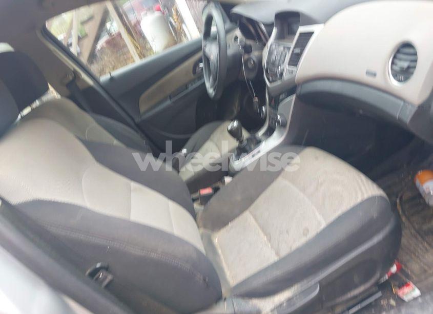 Photo 5 of 2015 Chevrolet Cruze LS MANUAL (VIN 1G1PB5SG8F7288813)