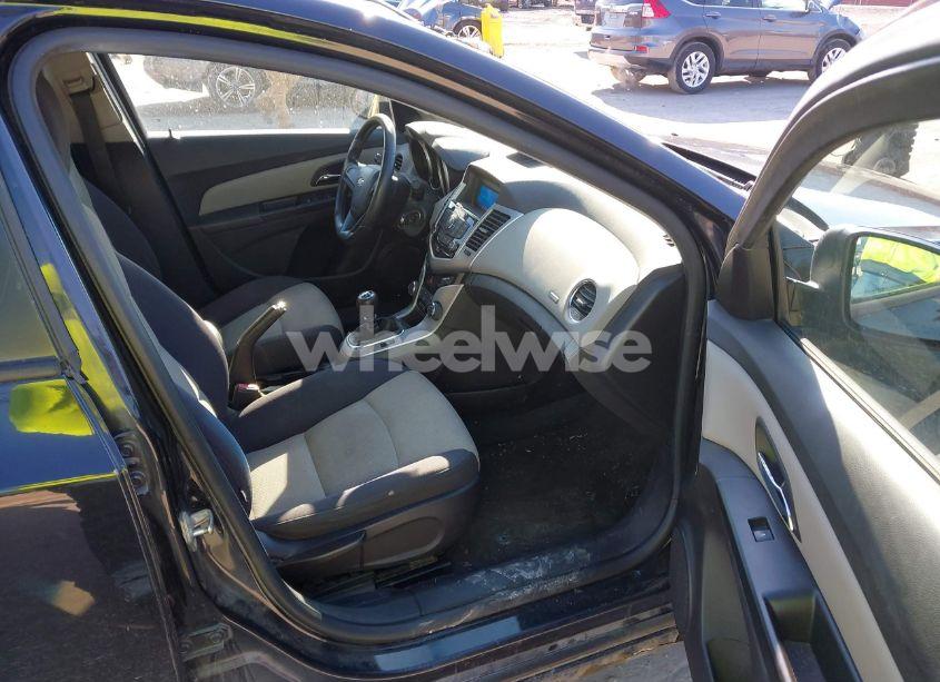 Photo 5 of 2013 Chevrolet Cruze LS MANUAL (VIN 1G1PB5SGXD7131183)