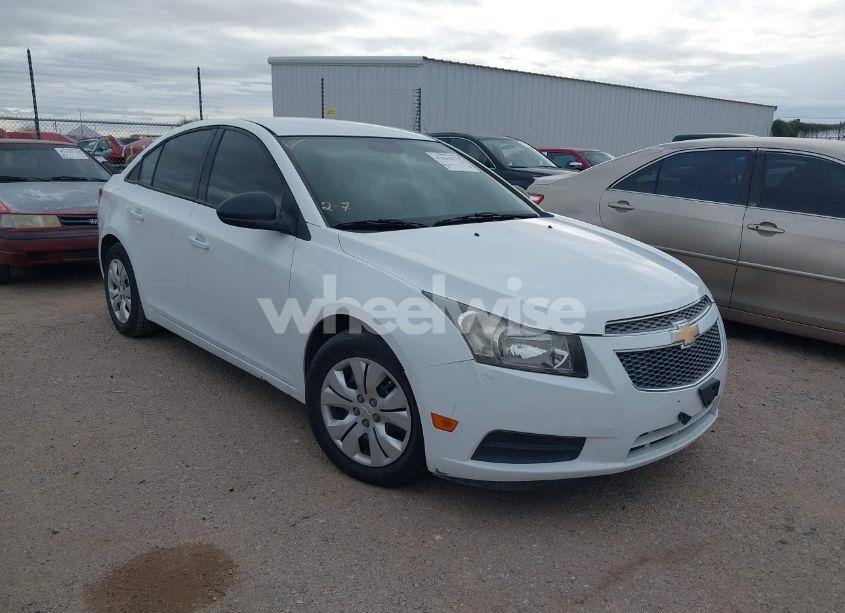 2014 Chevrolet Cruze LS MANUAL (VIN 1G1PB5SGXE7139849) main photo