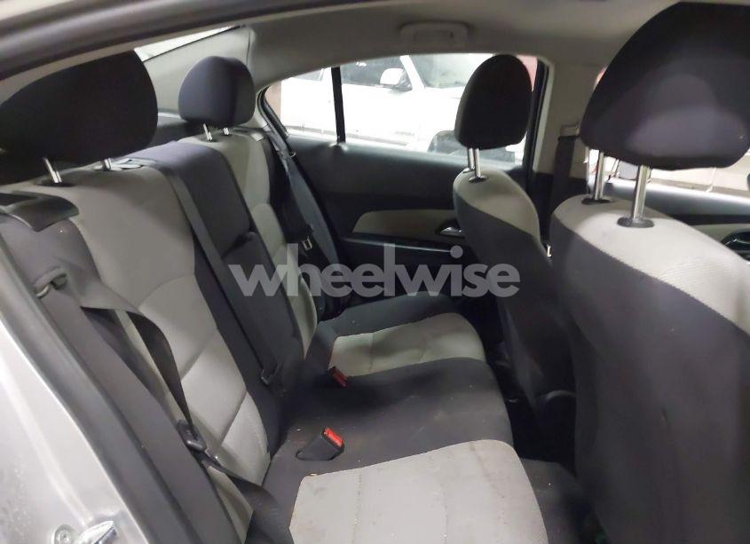 Photo 8 of 2014 Chevrolet Cruze (VIN 1G1PB5SH0E7279305)