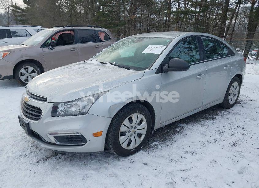 Photo 2 of 2015 Chevrolet Cruze LS MANUAL (VIN 1G1PB5SH0F7188598)