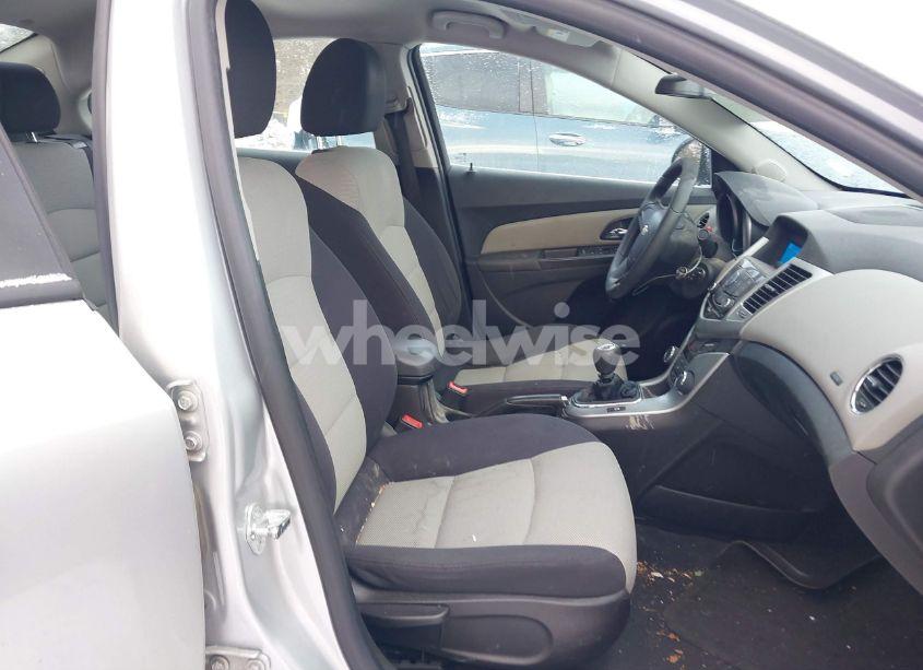 Photo 5 of 2015 Chevrolet Cruze LS MANUAL (VIN 1G1PB5SH0F7188598)