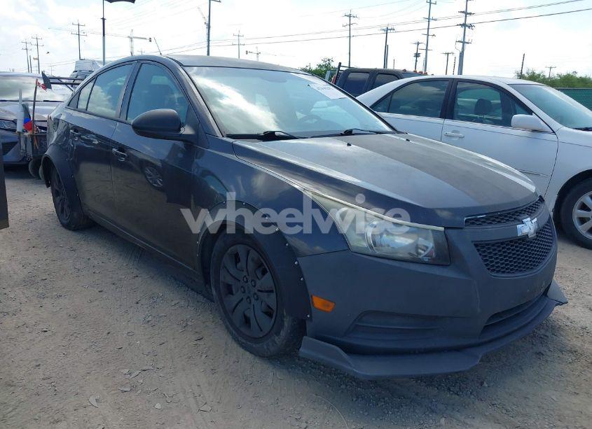 2014 Chevrolet Cruze LS MANUAL (VIN 1G1PB5SH1E7367053) main photo