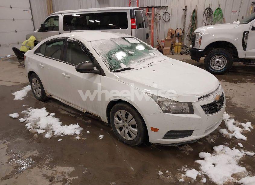 2013 Chevrolet Cruze LS MANUAL (VIN 1G1PB5SH2D7314330) main photo