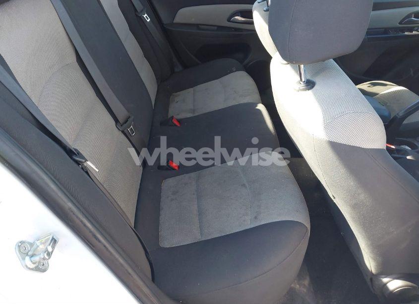 Photo 8 of 2015 Chevrolet Cruze LS MANUAL (VIN 1G1PB5SH2F7291005)