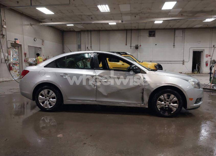 Photo 14 of 2013 Chevrolet Cruze LS MANUAL (VIN 1G1PB5SH3D7292659)