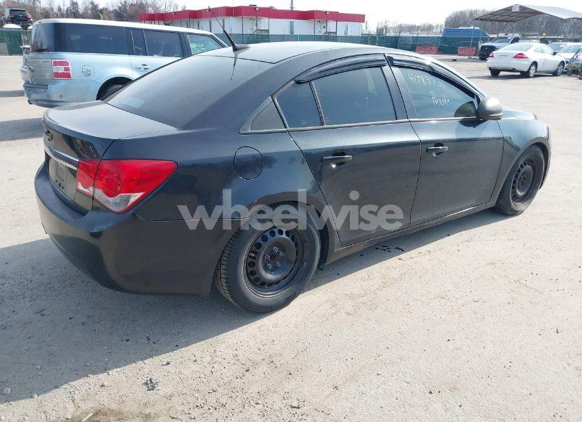 Photo 4 of 2013 Chevrolet Cruze LS MANUAL (VIN 1G1PB5SH4D7228596)