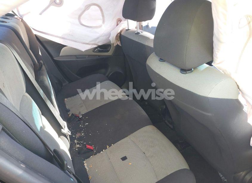 Photo 8 of 2014 Chevrolet Cruze LS MANUAL (VIN 1G1PB5SH5E7447732)