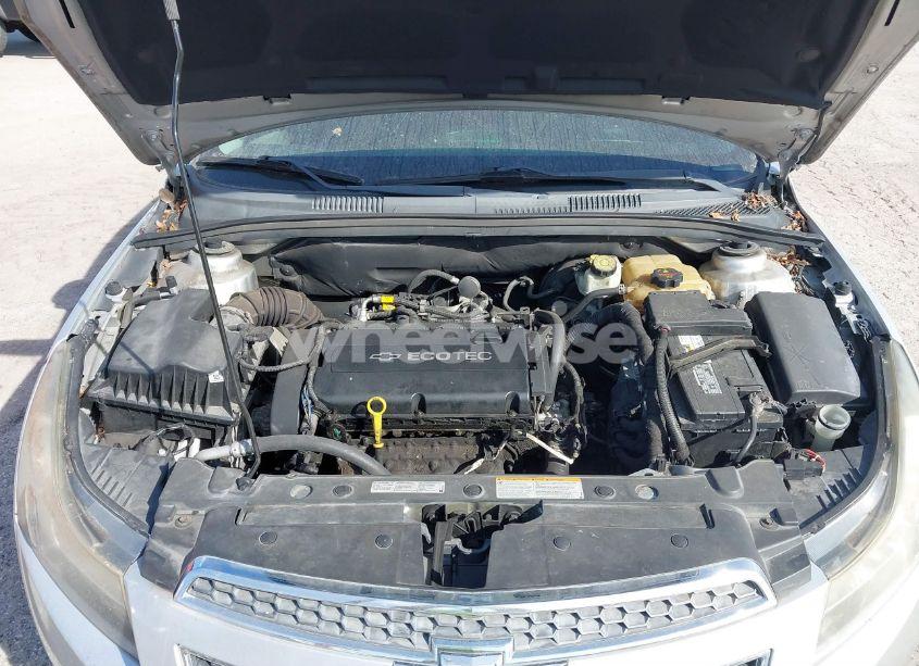 Photo 10 of 2014 Chevrolet Cruze LS MANUAL (VIN 1G1PB5SH7E7425814)