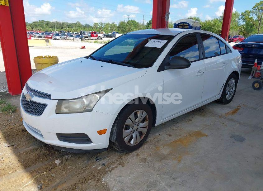 Photo 2 of 2013 Chevrolet Cruze LS MANUAL (VIN 1G1PB5SH8D7124340)