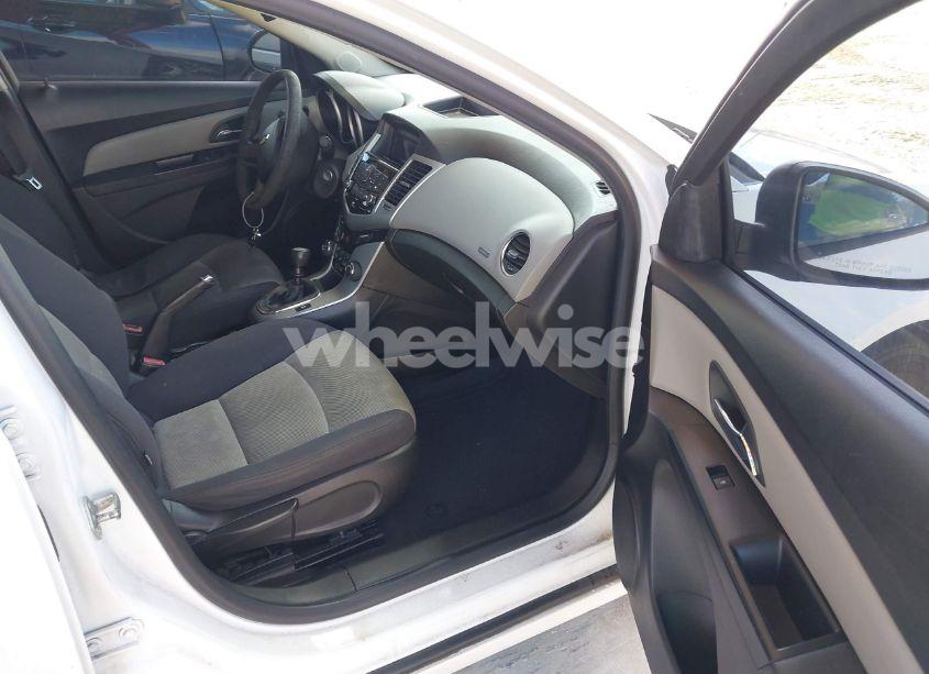 Photo 5 of 2013 Chevrolet Cruze LS MANUAL (VIN 1G1PB5SH8D7124340)