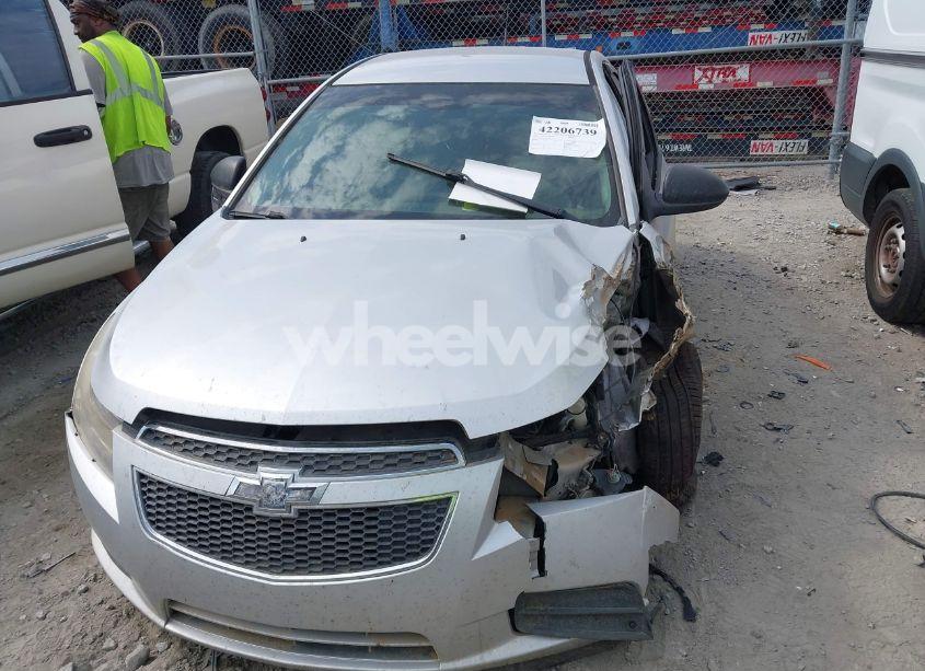 Photo 12 of 2014 Chevrolet Cruze LS MANUAL (VIN 1G1PB5SH9E7182278)