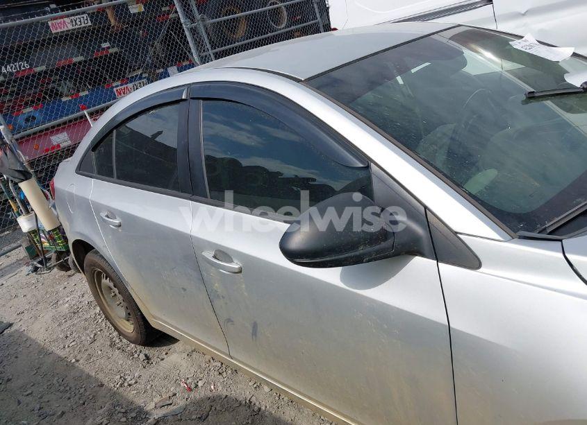 Photo 13 of 2014 Chevrolet Cruze LS MANUAL (VIN 1G1PB5SH9E7182278)