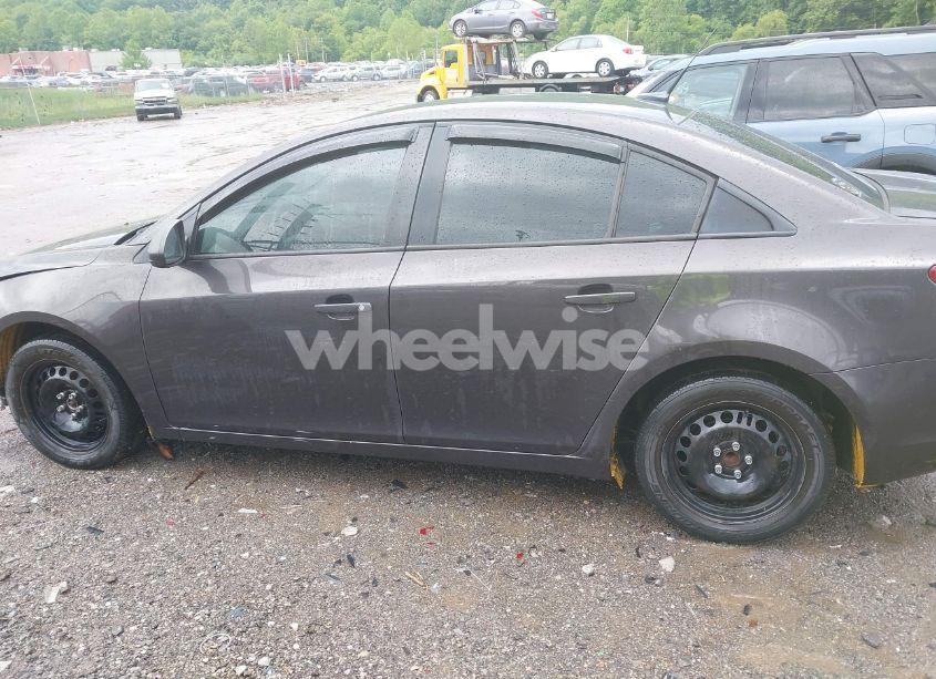 Photo 15 of 2014 Chevrolet Cruze LS MANUAL (VIN 1G1PB5SH9E7309367)