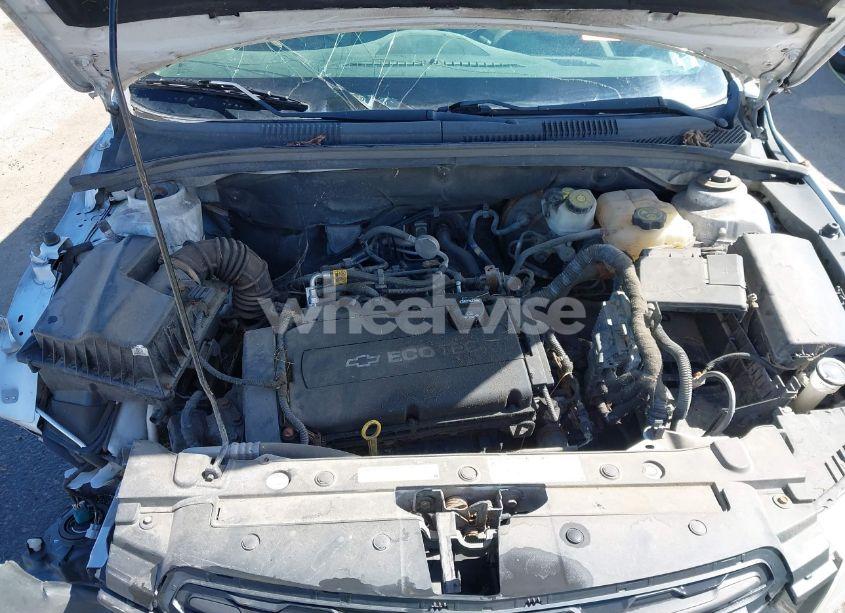 Photo 10 of 2015 Chevrolet Cruze LS MANUAL (VIN 1G1PB5SHXF7231716)