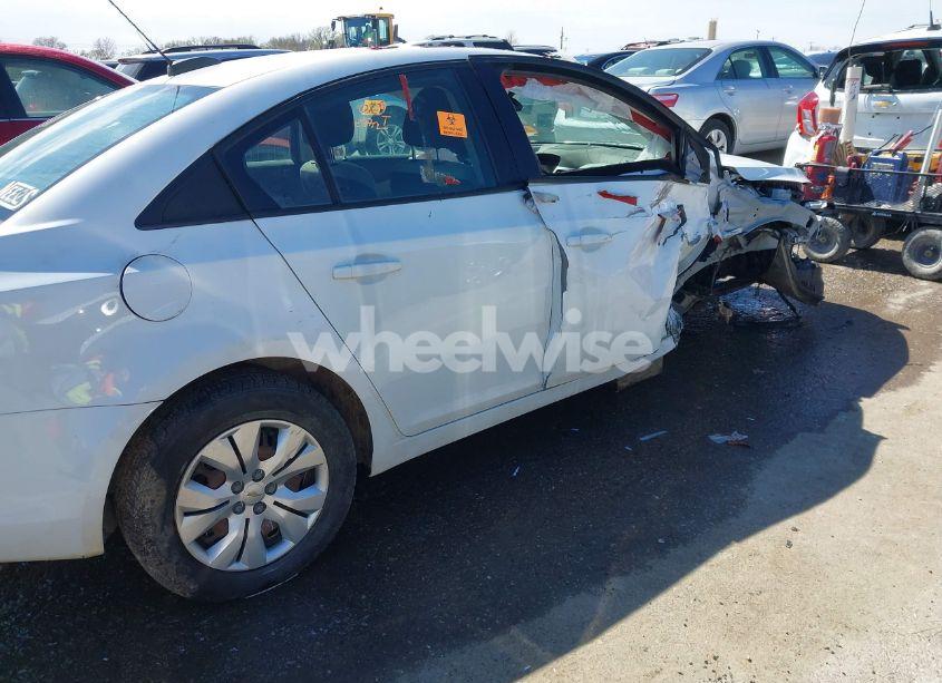 Photo 13 of 2015 Chevrolet Cruze LS MANUAL (VIN 1G1PB5SHXF7231716)