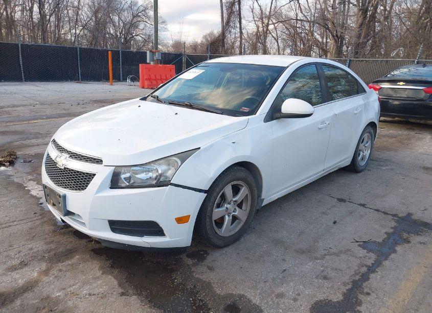 Photo 2 of 2013 Chevrolet Cruze 1LT AUTO (VIN 1G1PC5SB0D7161648)
