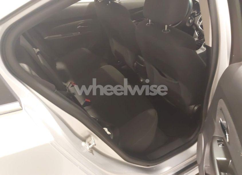 Photo 8 of 2013 Chevrolet Cruze 1LT AUTO (VIN 1G1PC5SB0D7167952)