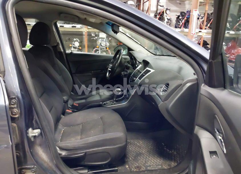 Photo 5 of 2013 Chevrolet Cruze 1LT AUTO (VIN 1G1PC5SB0D7263922)