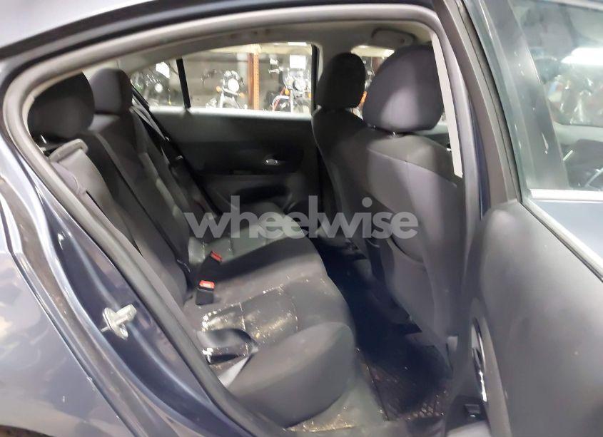Photo 8 of 2013 Chevrolet Cruze 1LT AUTO (VIN 1G1PC5SB0D7263922)