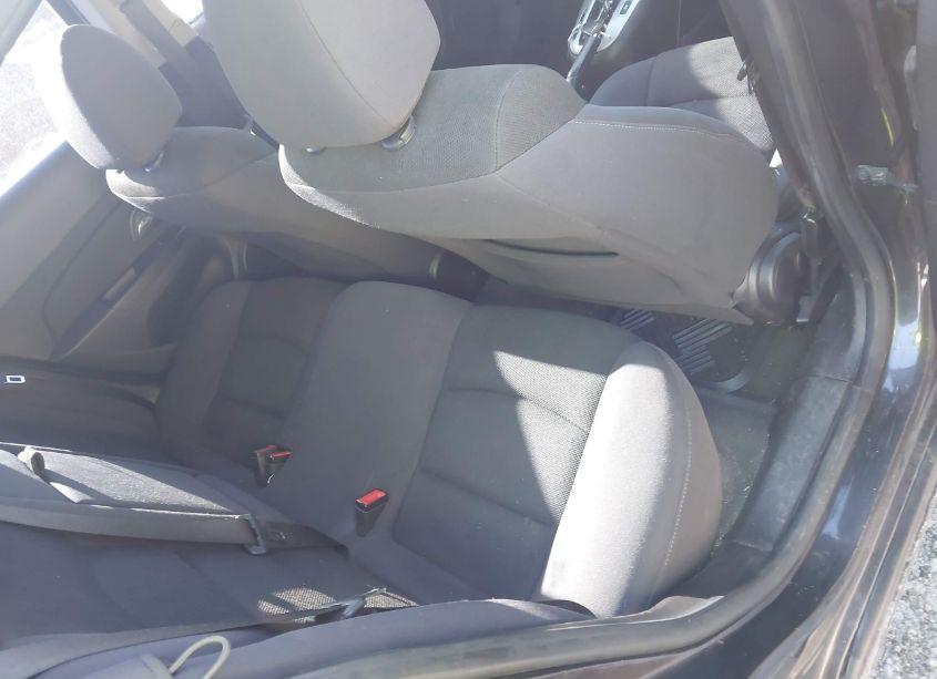 Photo 8 of 2013 Chevrolet Cruze 1LT AUTO (VIN 1G1PC5SB0D7302346)
