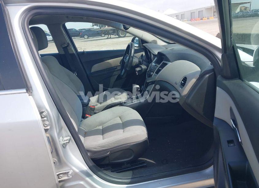 Photo 5 of 2013 Chevrolet Cruze 1LT AUTO (VIN 1G1PC5SB0D7328736)