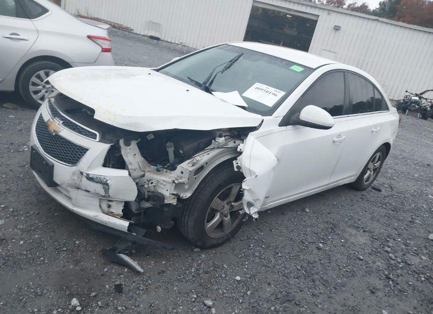 Photo 2 of 2014 Chevrolet Cruze 1LT AUTO (VIN 1G1PC5SB0E7103718)