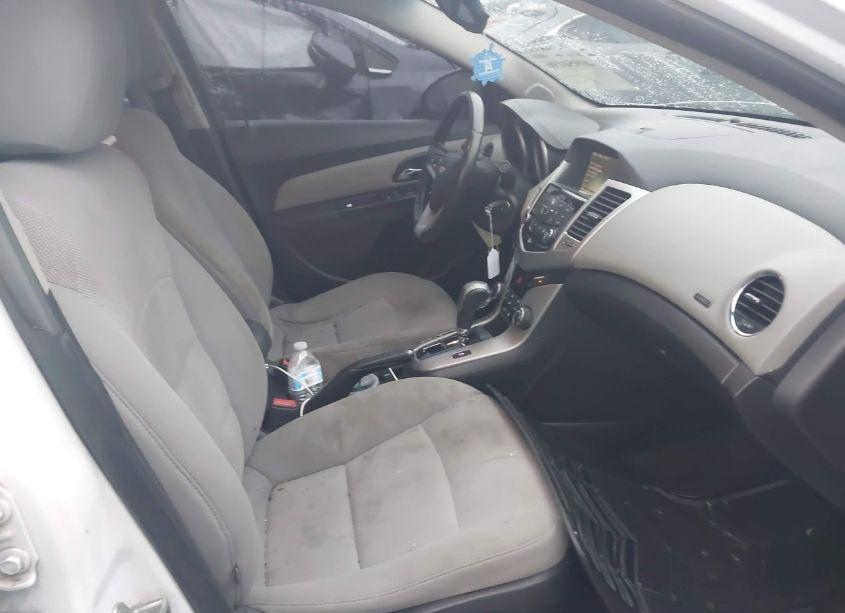 Photo 5 of 2014 Chevrolet Cruze 1LT AUTO (VIN 1G1PC5SB0E7103718)