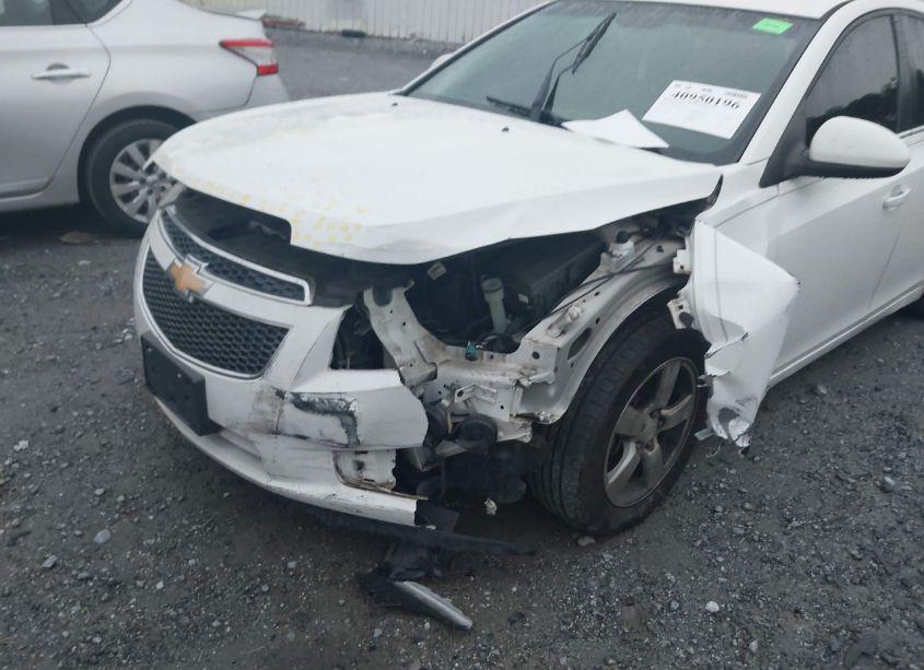 Photo 6 of 2014 Chevrolet Cruze 1LT AUTO (VIN 1G1PC5SB0E7103718)