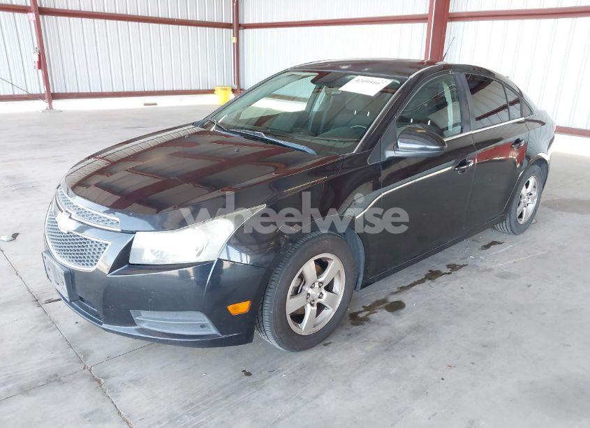 Photo 2 of 2014 Chevrolet Cruze 1LT AUTO (VIN 1G1PC5SB0E7107557)
