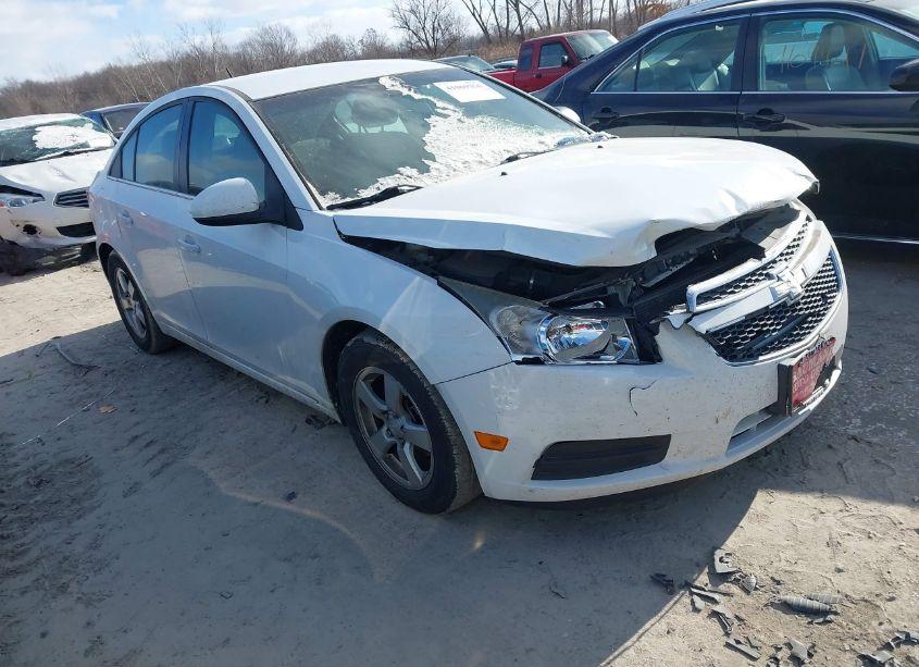 2014 Chevrolet Cruze 1LT AUTO (VIN 1G1PC5SB0E7144351) main photo