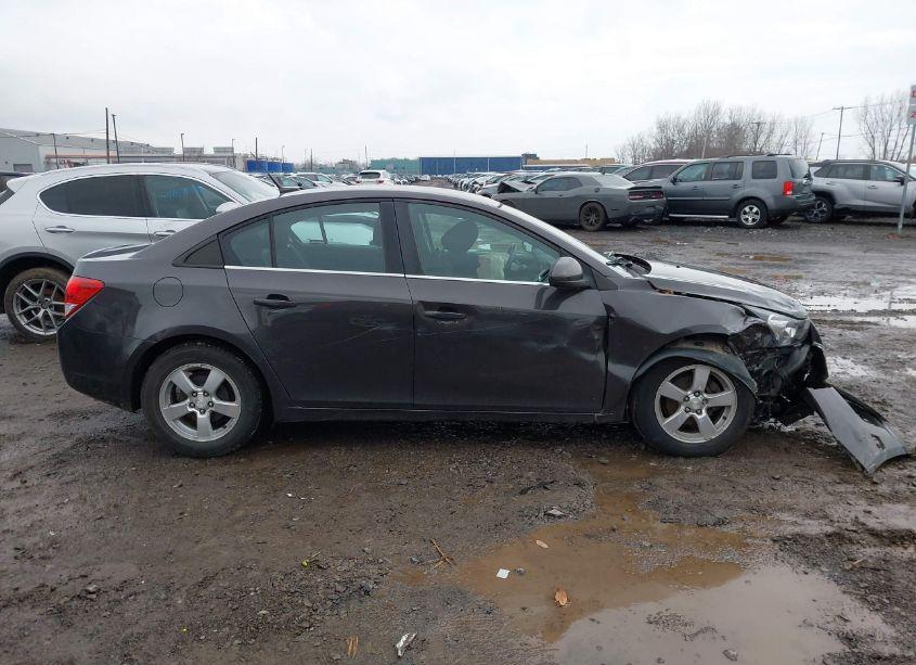 Photo 13 of 2014 Chevrolet Cruze 1LT AUTO (VIN 1G1PC5SB0E7268443)