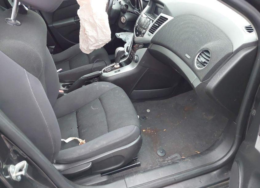 Photo 5 of 2014 Chevrolet Cruze 1LT AUTO (VIN 1G1PC5SB0E7268443)