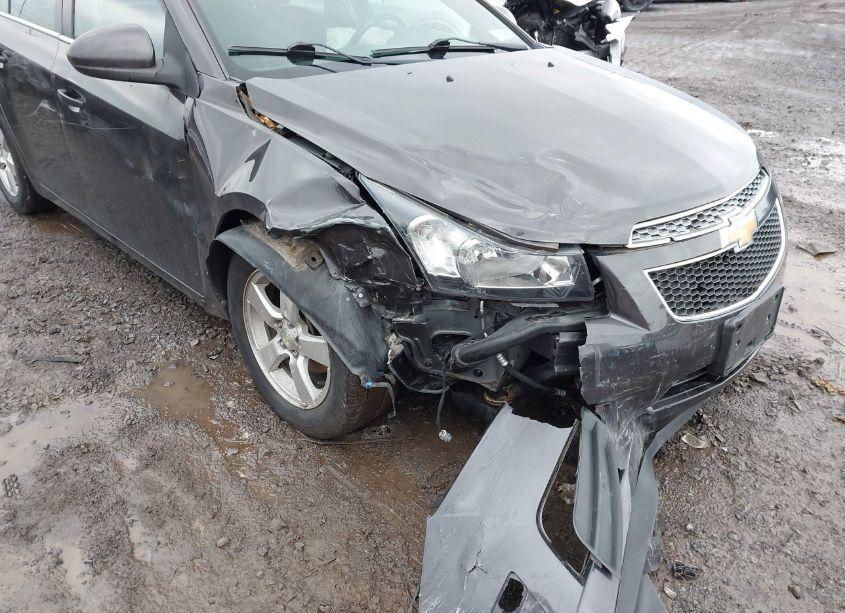 Photo 6 of 2014 Chevrolet Cruze 1LT AUTO (VIN 1G1PC5SB0E7268443)