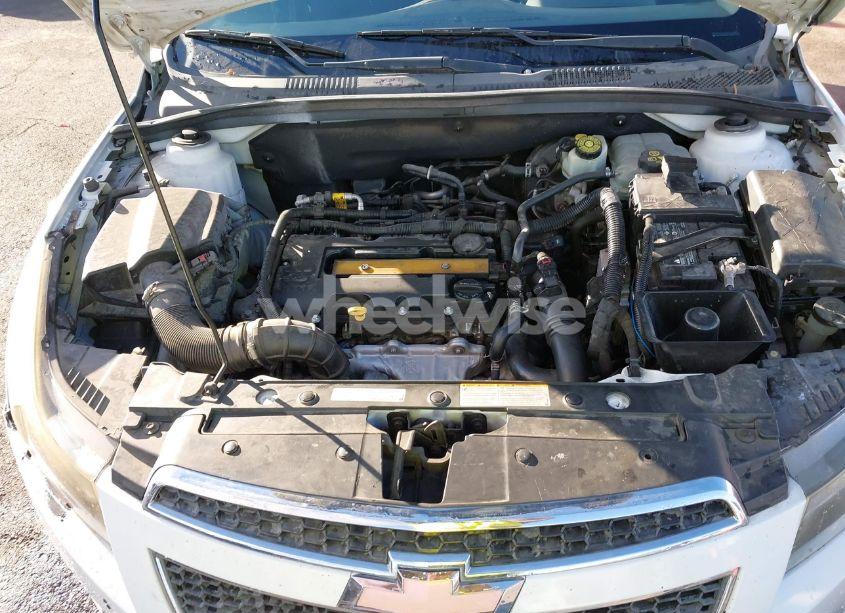 Photo 10 of 2014 Chevrolet Cruze 1LT AUTO (VIN 1G1PC5SB0E7297957)