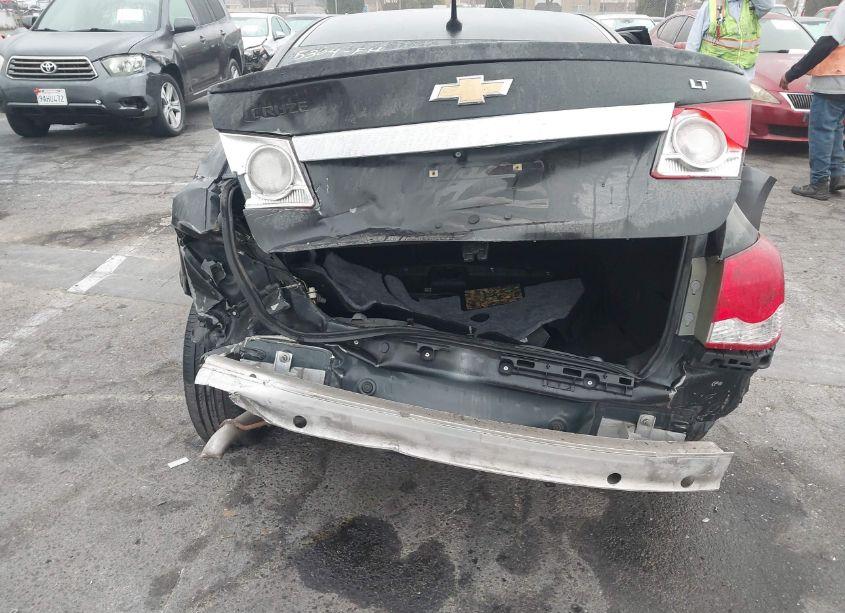 Photo 6 of 2014 Chevrolet Cruze 1LT AUTO (VIN 1G1PC5SB0E7310500)