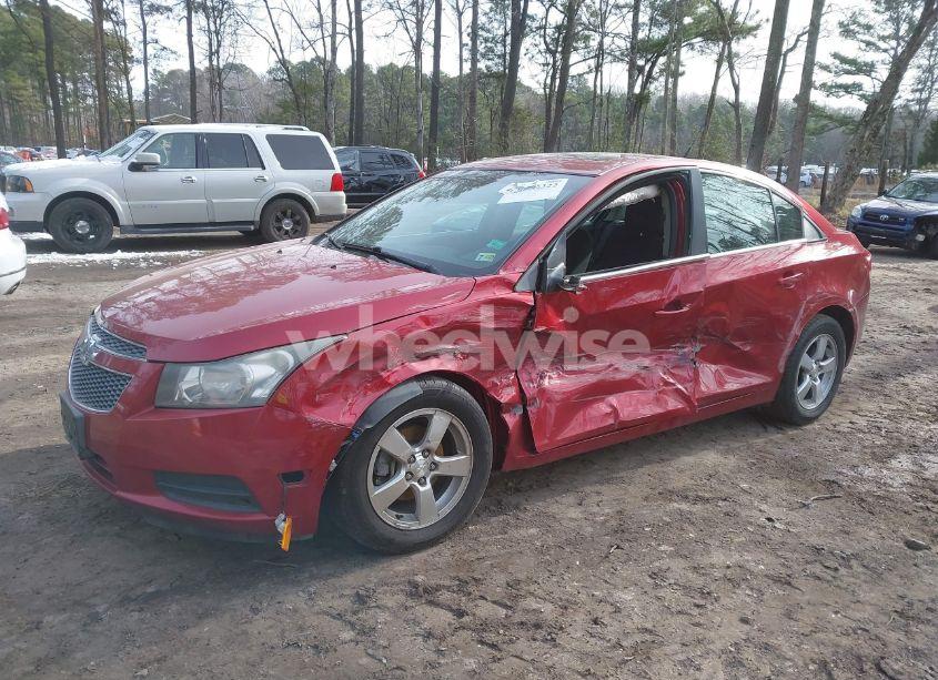 Photo 2 of 2014 Chevrolet Cruze 1LT AUTO (VIN 1G1PC5SB0E7325773)