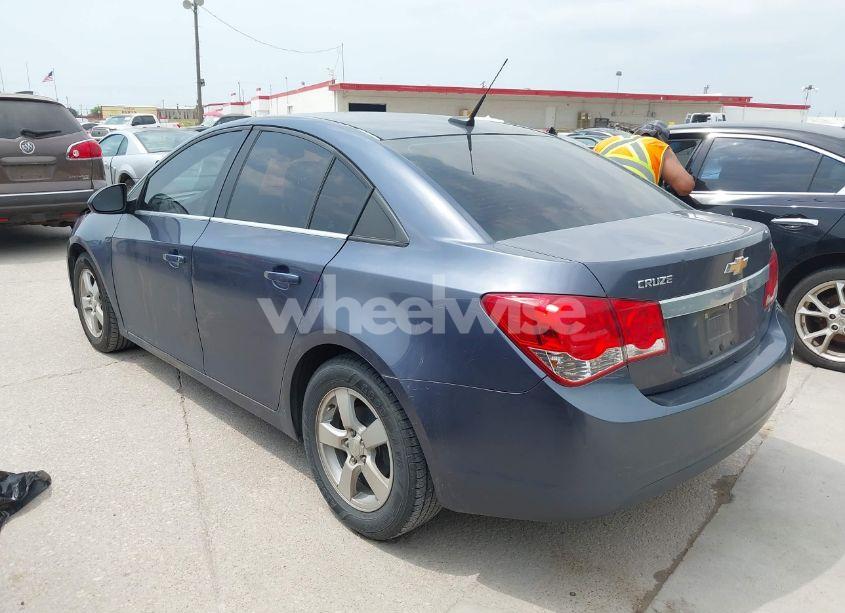 Photo 3 of 2014 Chevrolet Cruze 1LT AUTO (VIN 1G1PC5SB0E7329564)