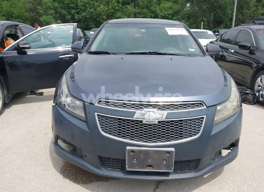 Photo 6 of 2014 Chevrolet Cruze 1LT AUTO (VIN 1G1PC5SB0E7329564)