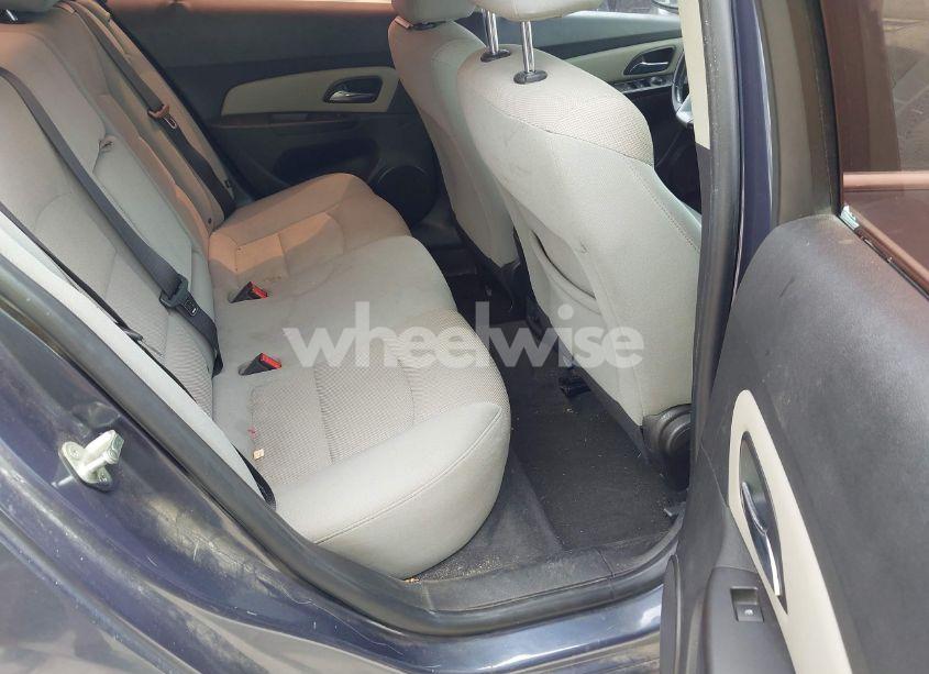 Photo 8 of 2014 Chevrolet Cruze 1LT AUTO (VIN 1G1PC5SB0E7329564)