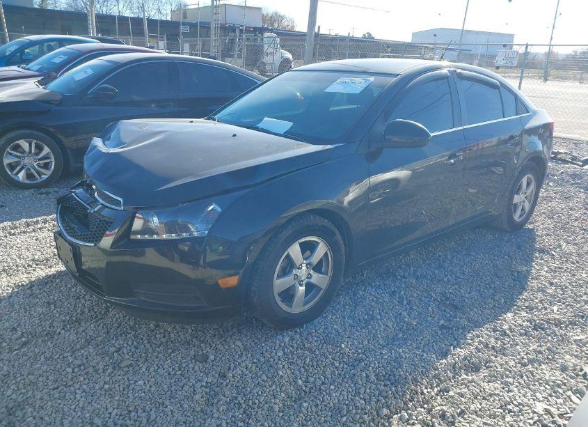 Photo 2 of 2014 Chevrolet Cruze 1LT AUTO (VIN 1G1PC5SB0E7348440)