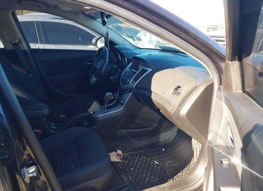 Photo 5 of 2014 Chevrolet Cruze 1LT AUTO (VIN 1G1PC5SB0E7348440)