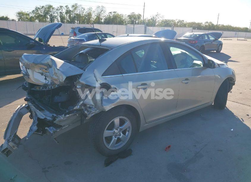 Photo 4 of 2014 Chevrolet Cruze 1LT AUTO (VIN 1G1PC5SB0E7363374)