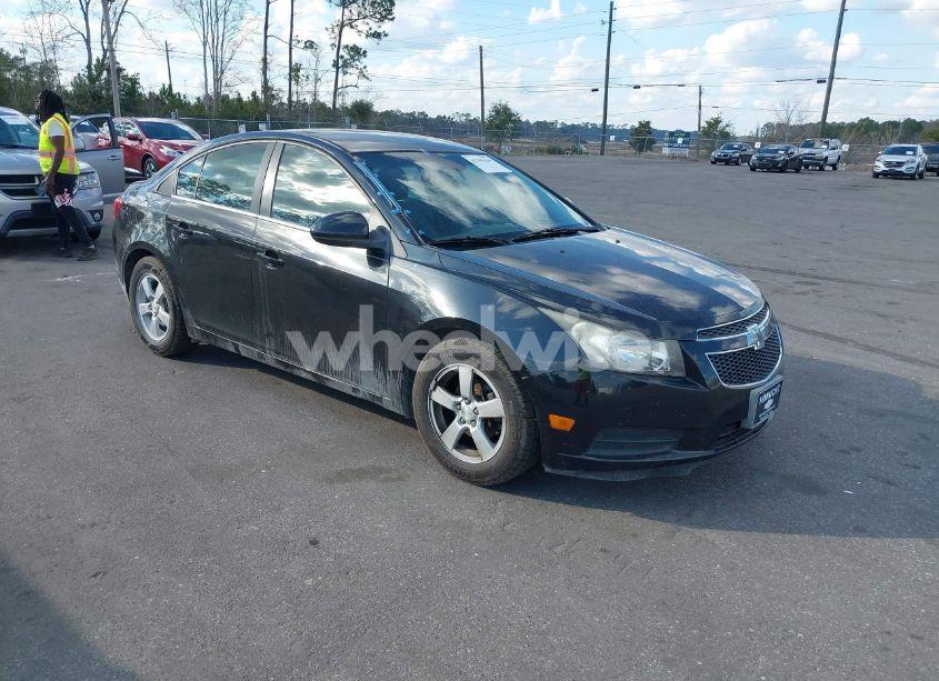 2014 Chevrolet Cruze 1LT AUTO (VIN 1G1PC5SB0E7369465) main photo